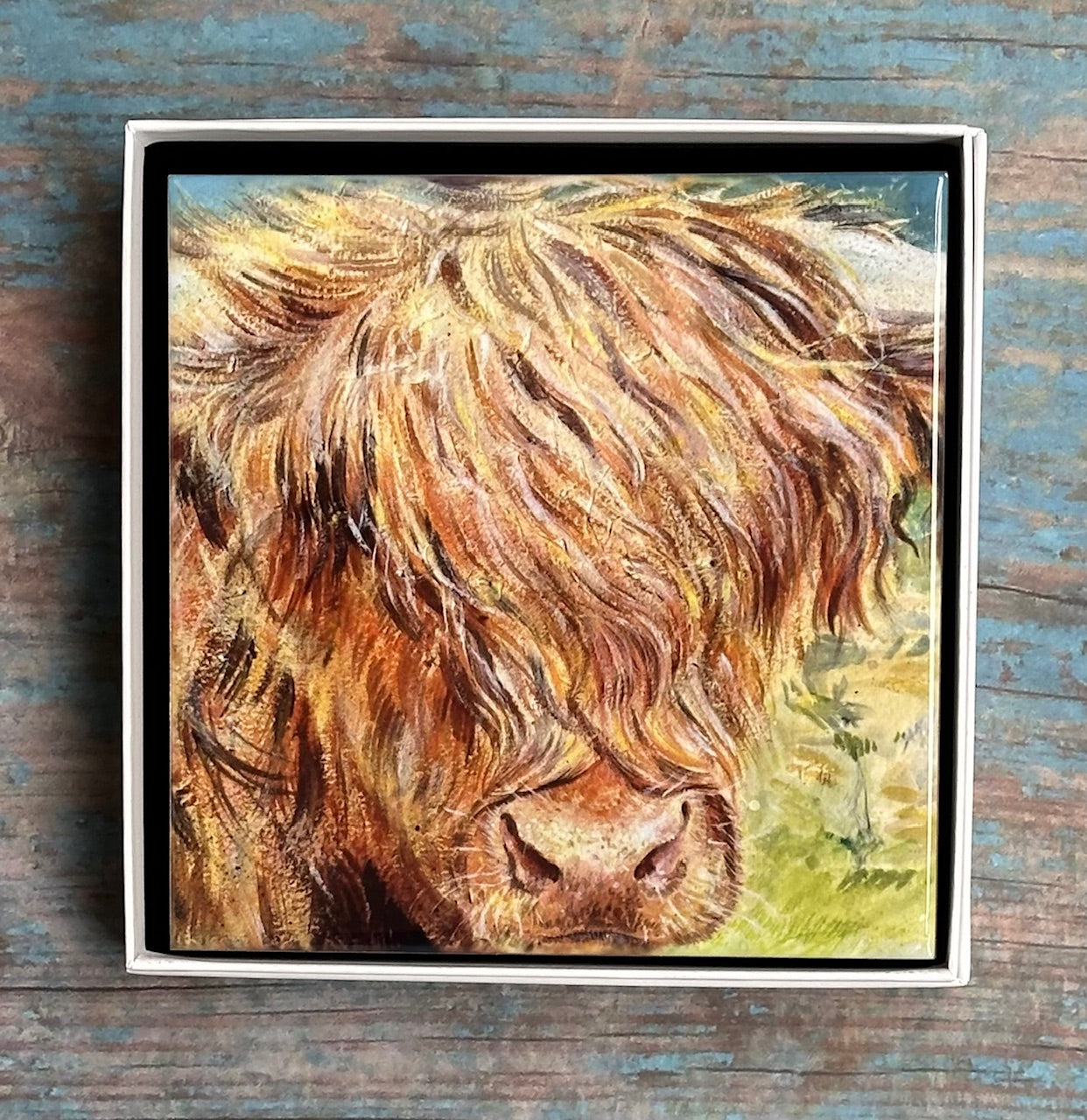 Medium ceramic tile/Hamish the Highland coo