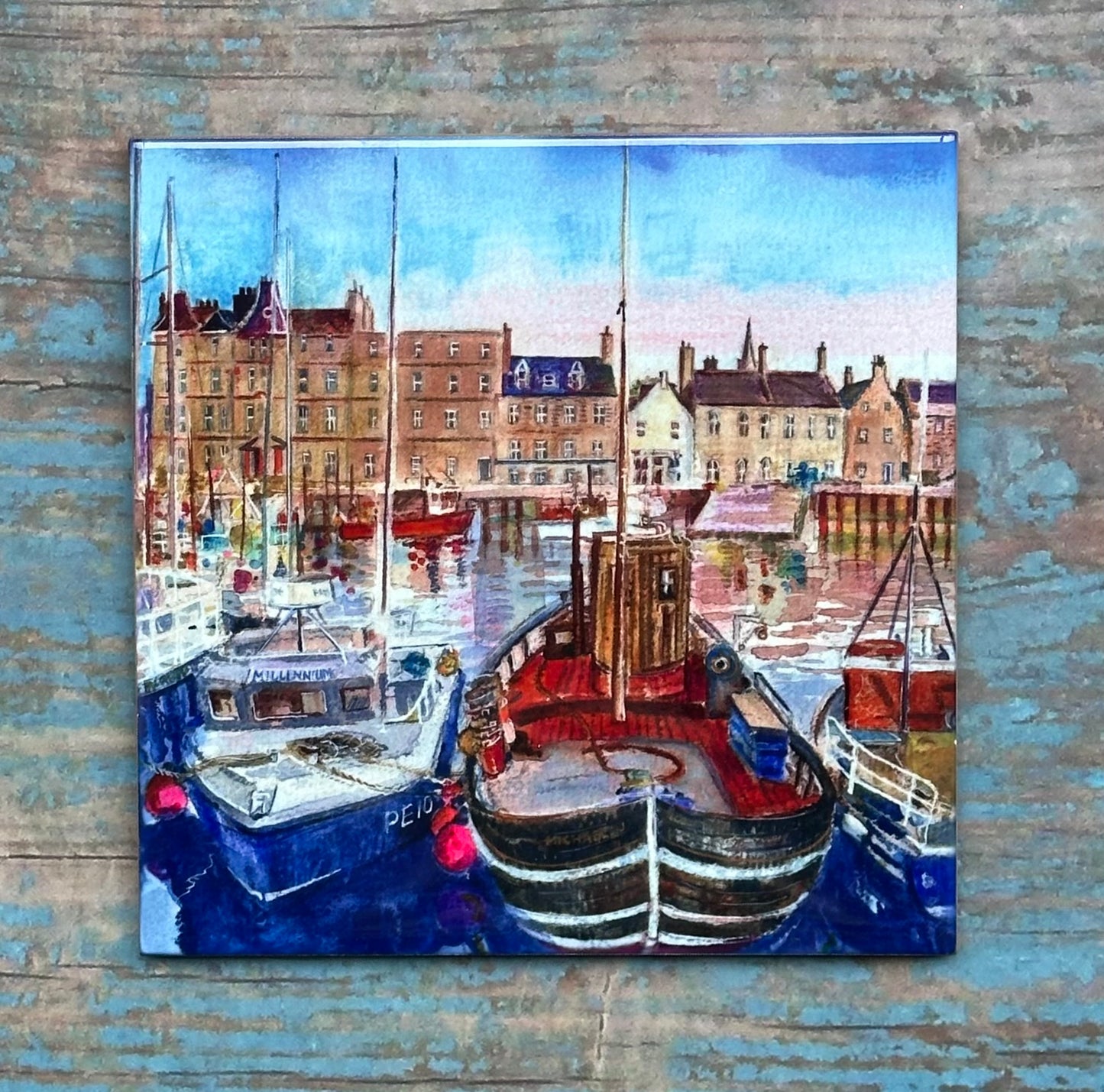 Medium ceramic tile/Kirkwall harbour with boats