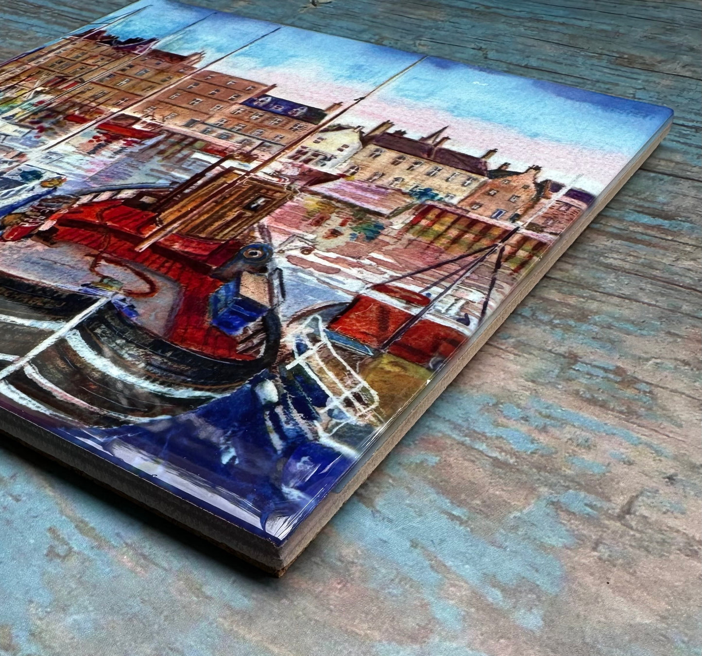Medium ceramic tile/Kirkwall harbour with boats