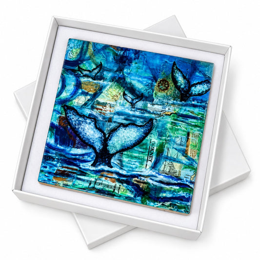 Small ceramic tile/Flukes